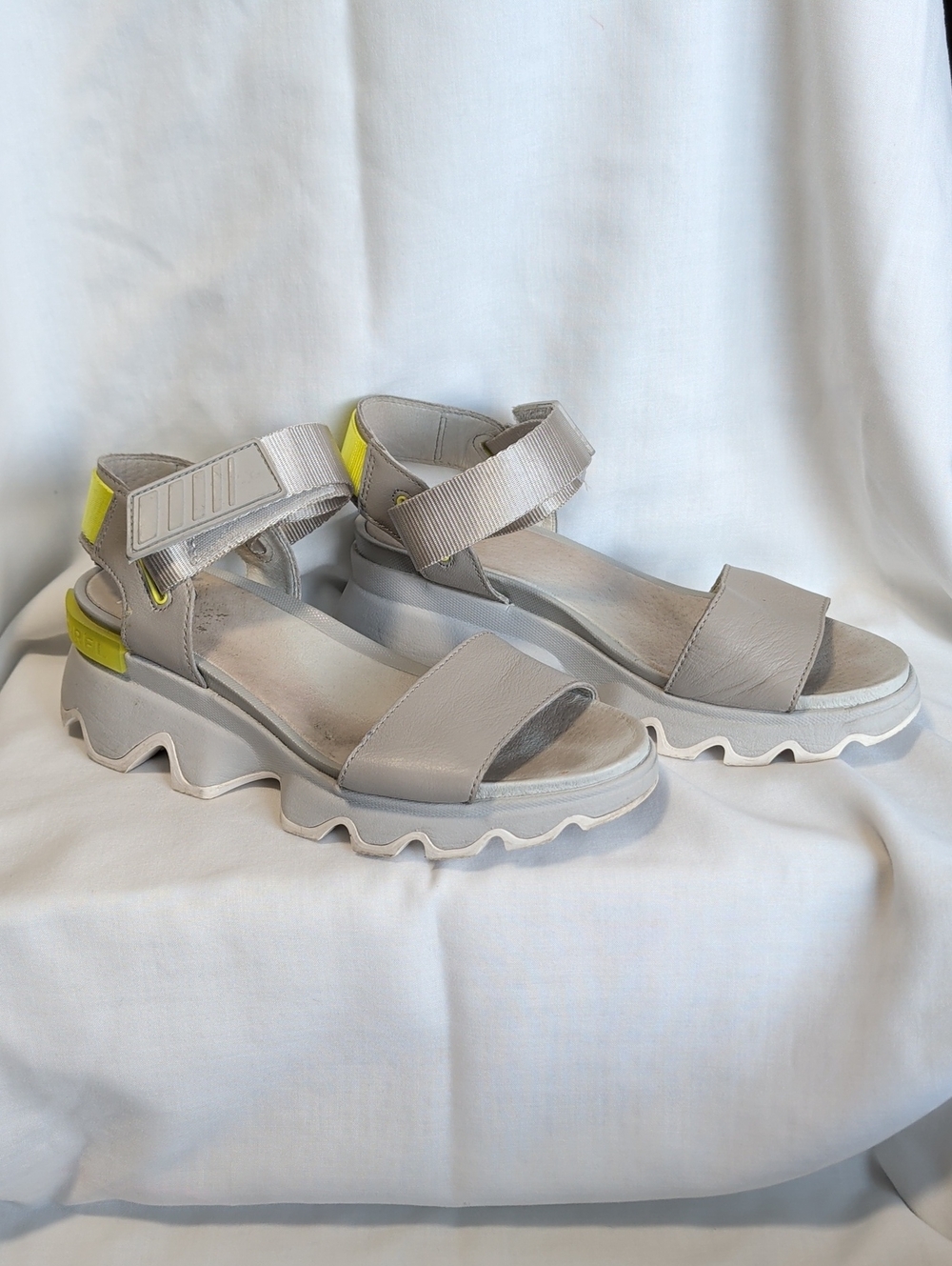 Sorel Women's Gray Platform Sandals with Neon Yellow Accent Active Outdoor